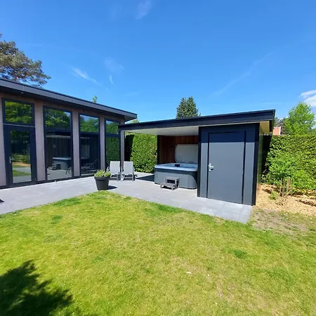Comfort 01 Met Jacuzzi