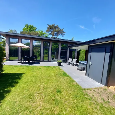 Comfort 01 Met Jacuzzi
