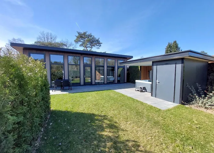 Comfort 01 Met Jacuzzi * פוטן